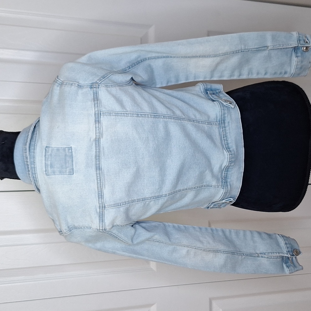 Jean jacket - Picture 2 of 5